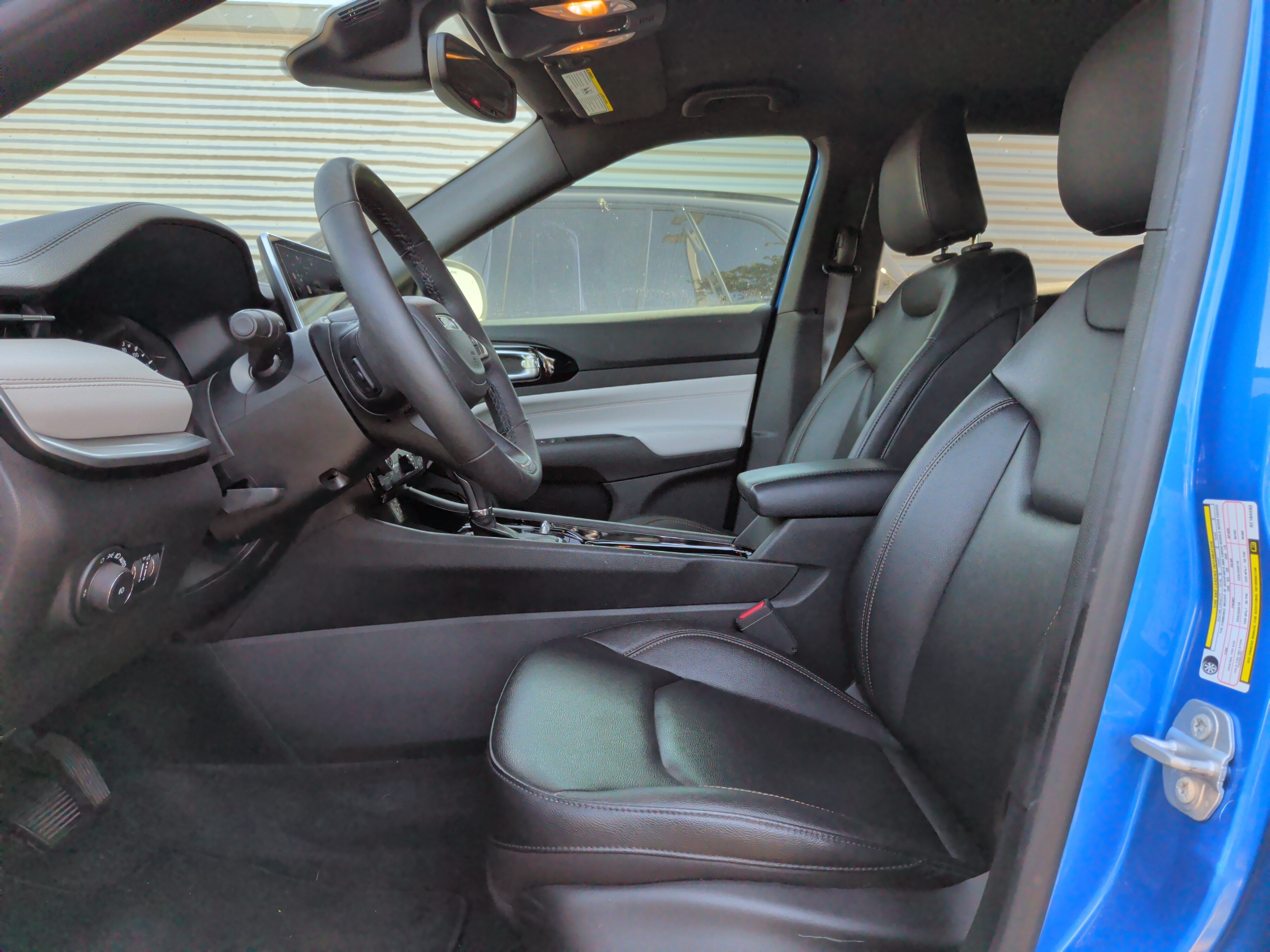 Used 2024 Jeep Compass Limited AWD/4WD image 15