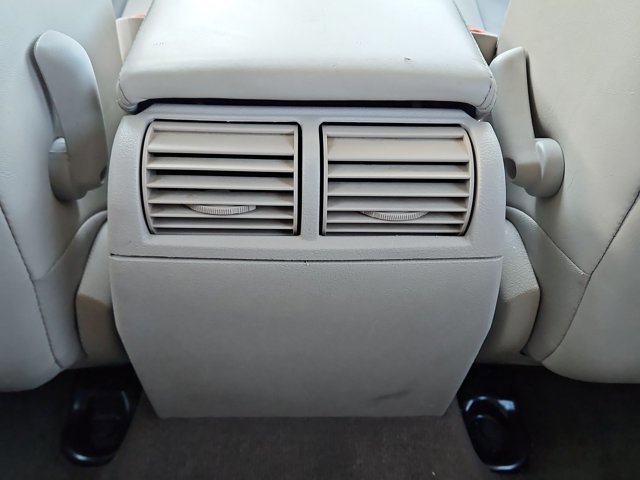 Used 2007 Jeep Grand Cherokee Overland AWD/4WD image 17