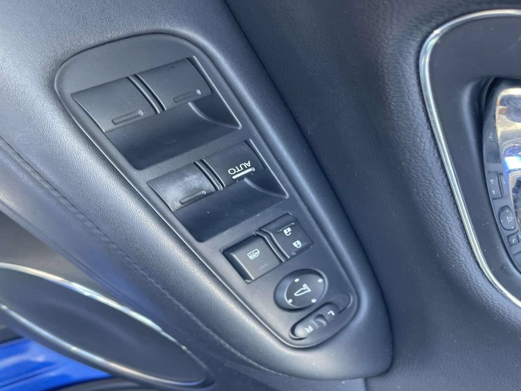 Used 2018 Honda HR-V EX-L image 14