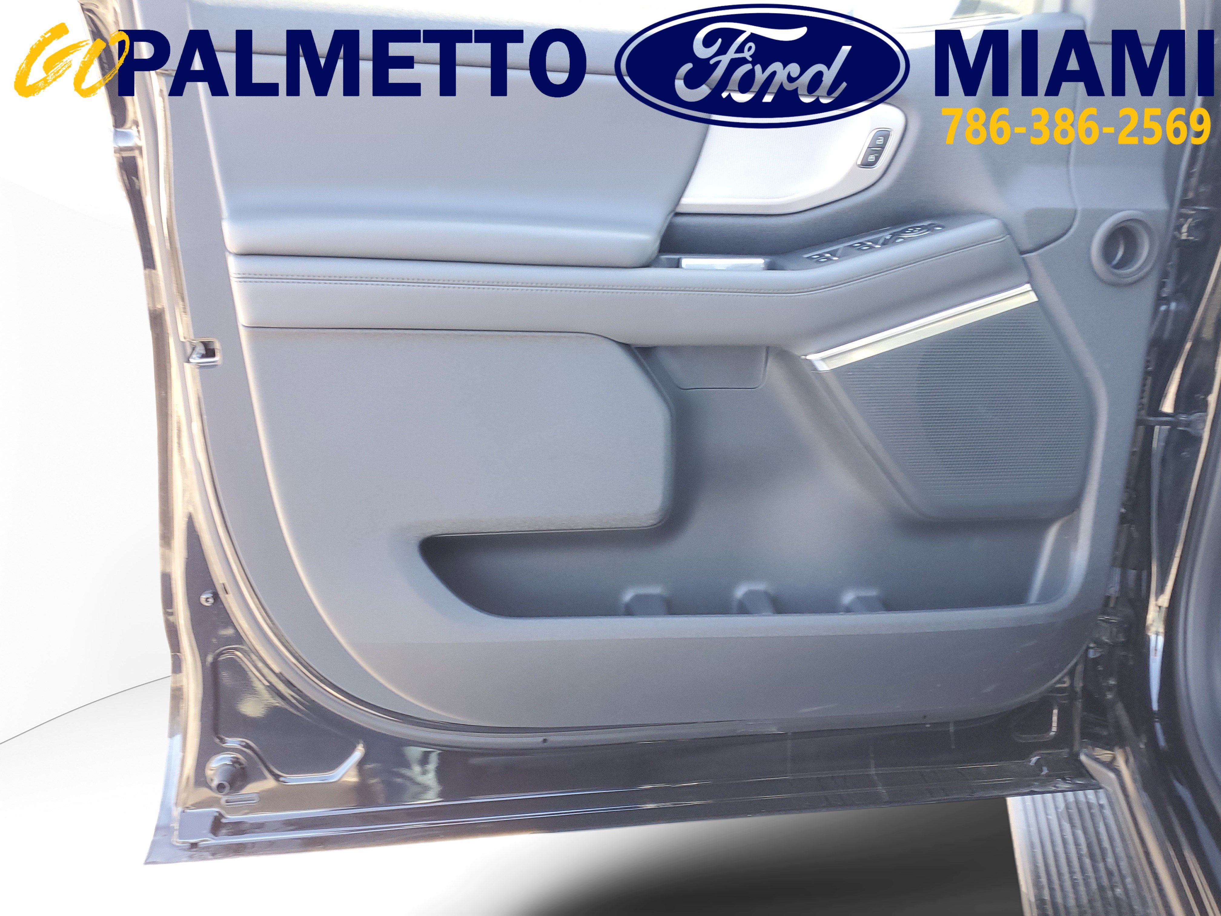 New 2026 Ford Expedition Active RWD image 13