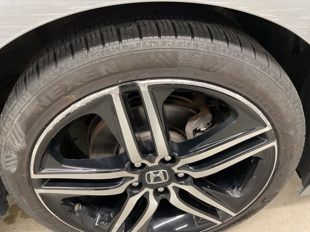 Used 2017 Honda Accord Touring image 16