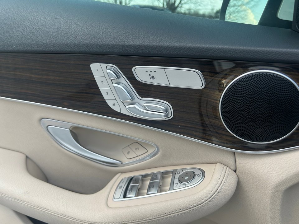 Used 2018 Mercedes-Benz C 300 image 31