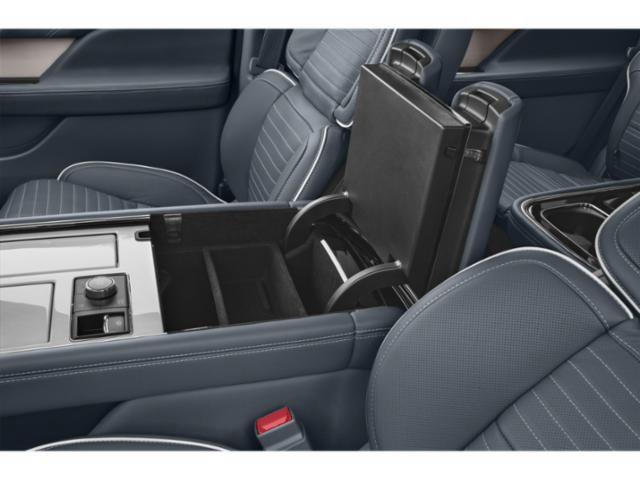 Certified 2022 Lincoln Navigator Black Label AWD/4WD image 13