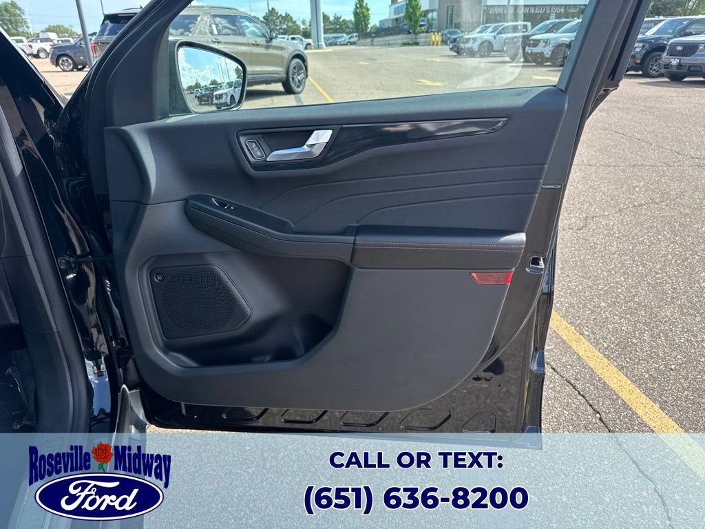 Used 2024 Ford Escape ST-Line Select w/ Tech Pack #2 AWD/4WD image 35