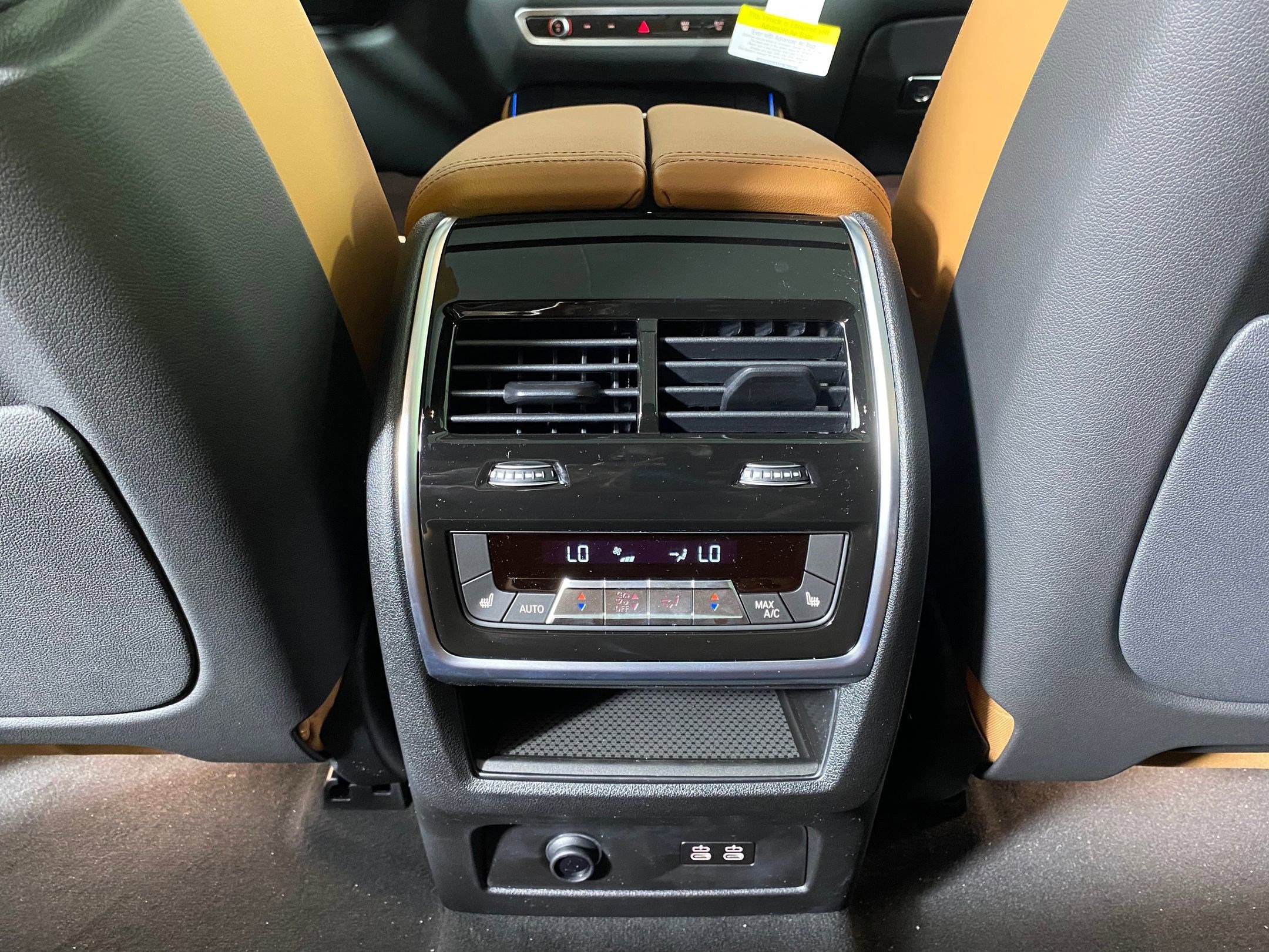 Used 2026 BMW X5 xDrive50e w/ M Sport Package image 30