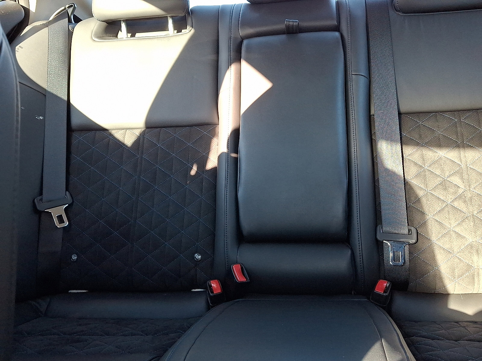 Used 2017 Nissan Maxima SR w/ Midnight Edition image 19