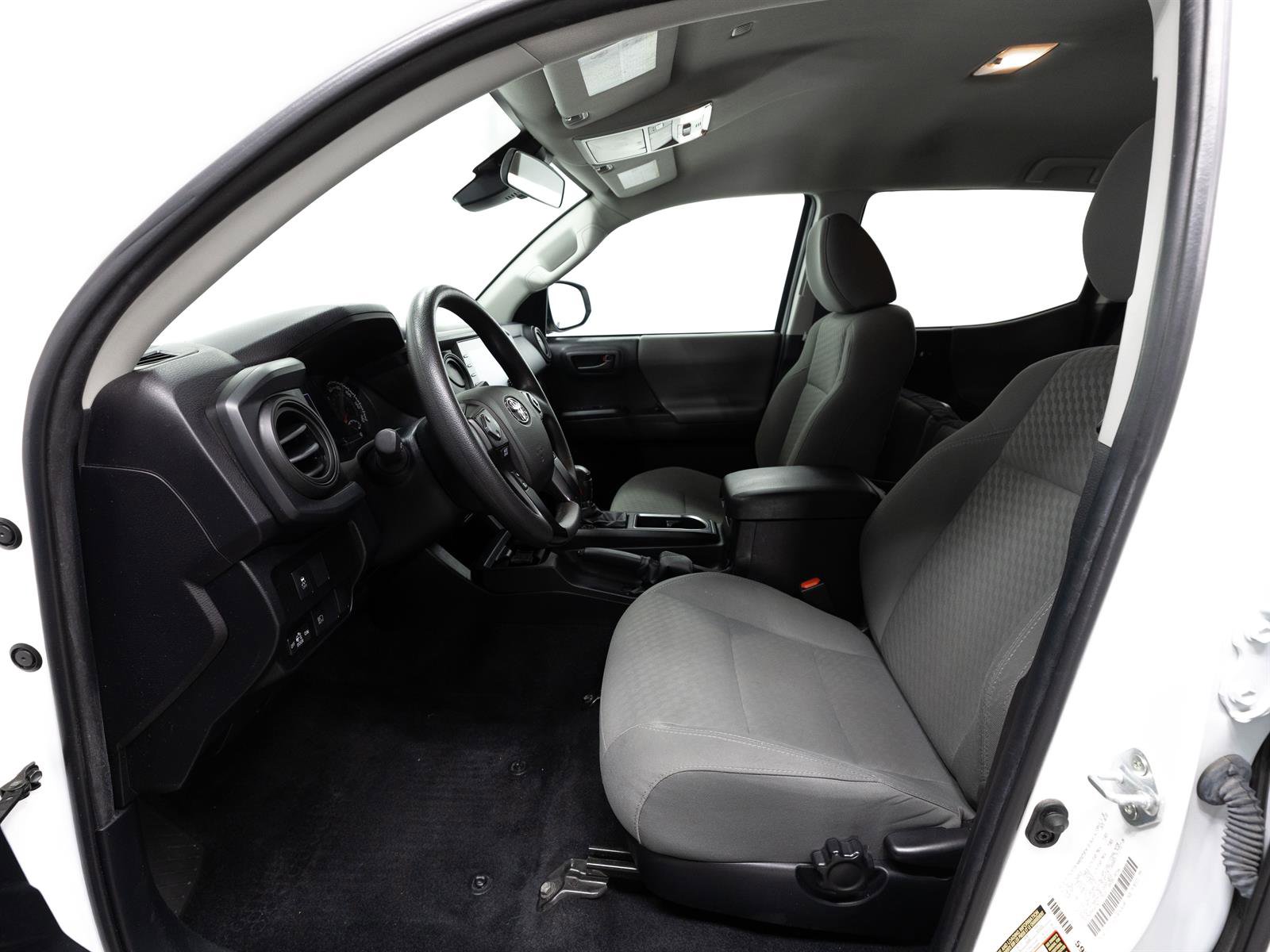 Certified 2022 Toyota Tacoma SR video 4