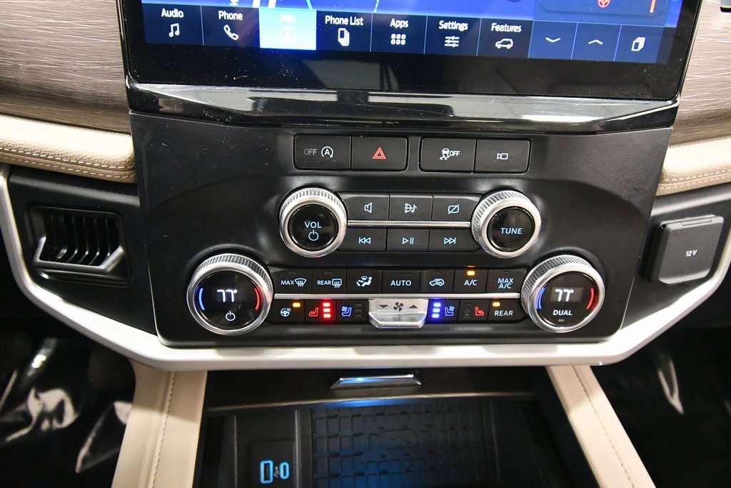 Used 2024 Ford Expedition Max Limited image 27