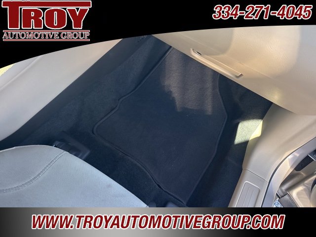 Used 2017 Ford Taurus SE image 26