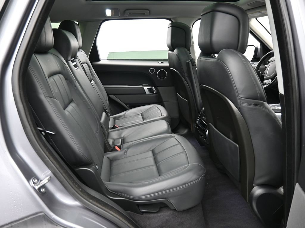Used 2020 Land Rover Range Rover Sport HSE image 39