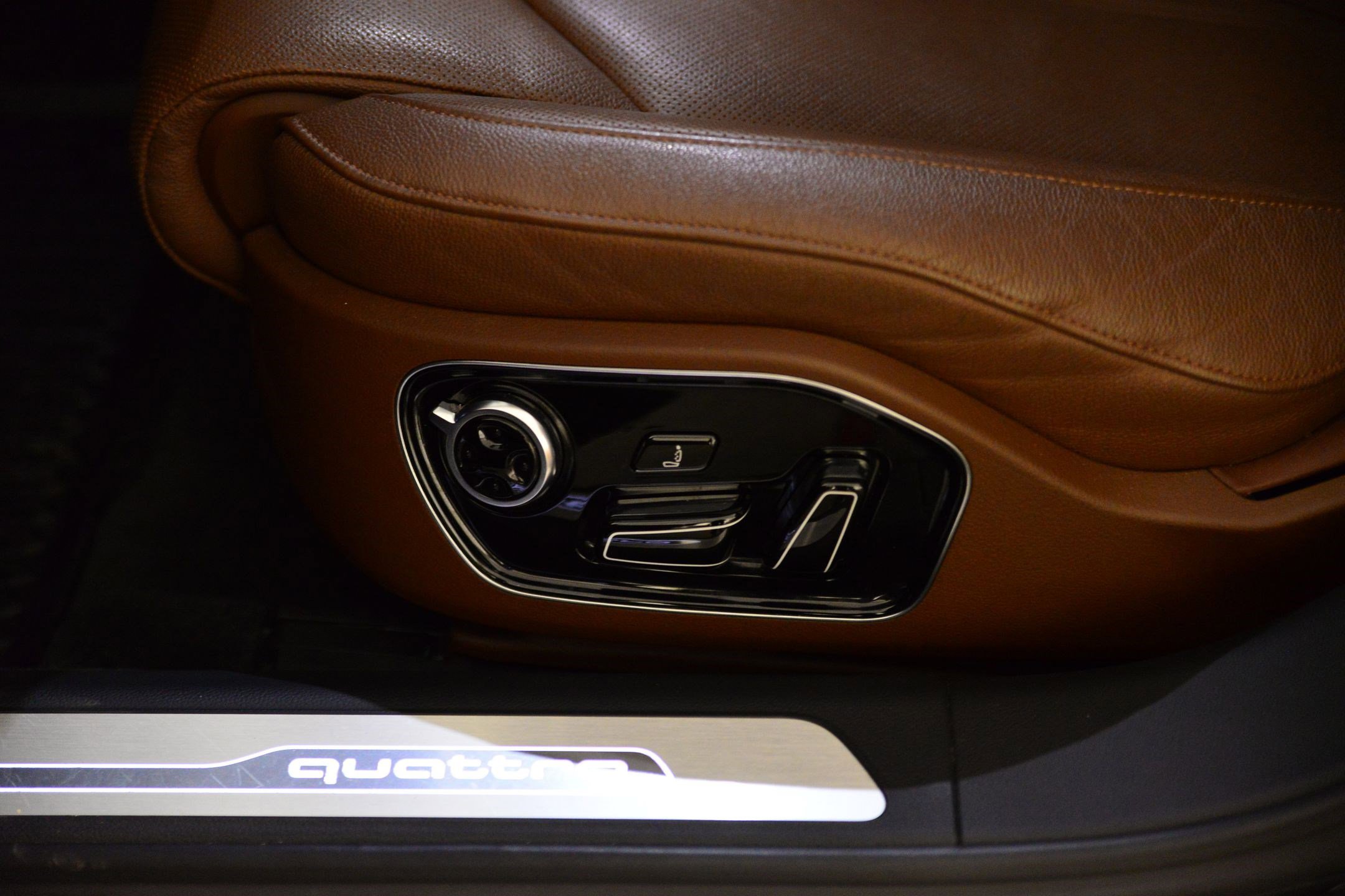 Used 2016 Audi A8 L 3.0T w/ Executive Package image 25