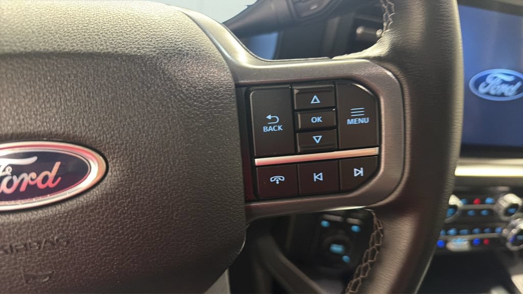 Used 2025 Ford F250 Lariat AWD/4WD image 19
