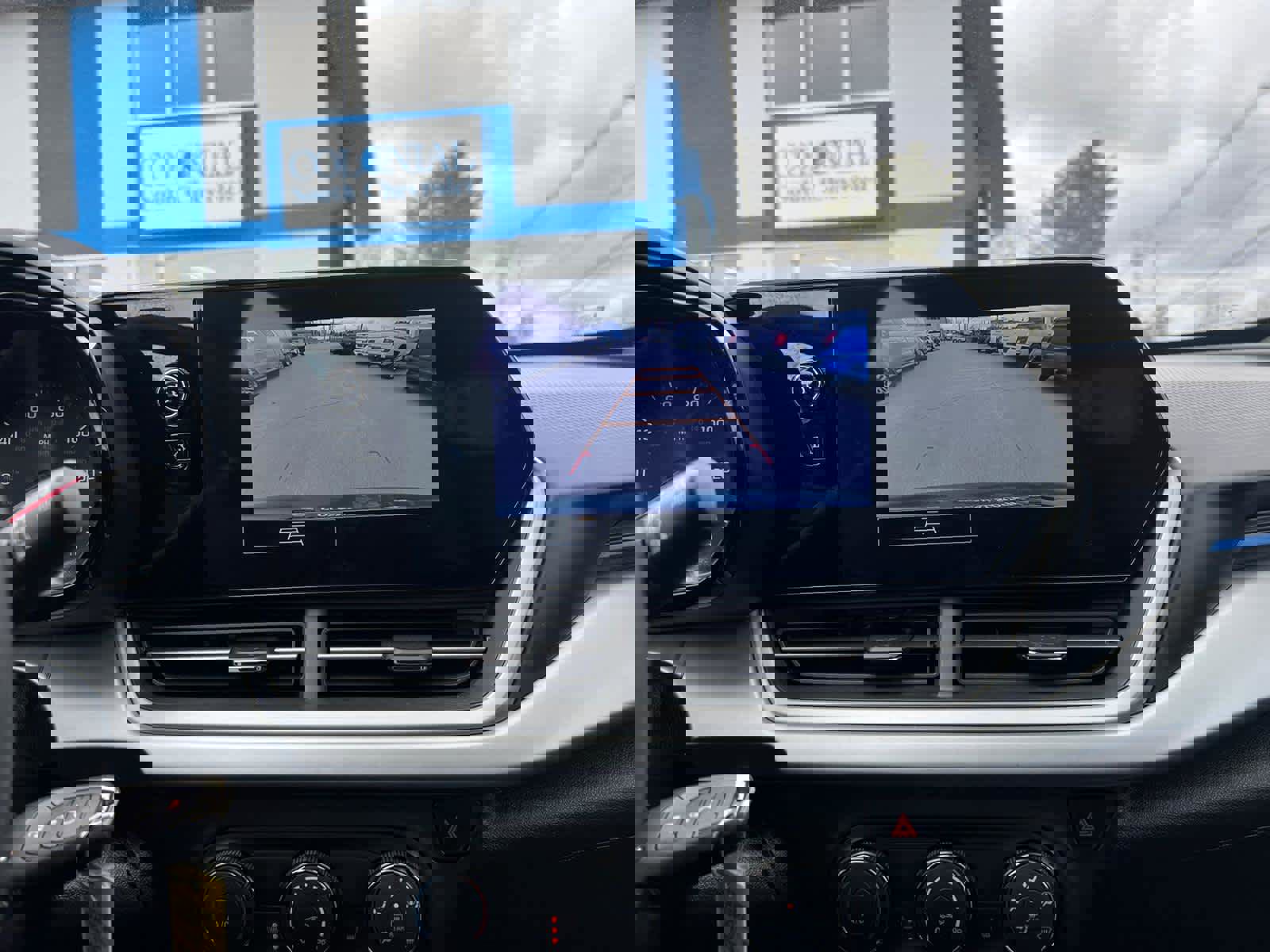 Certified 2025 Chevrolet Trax LS w/ LS Convenience Package image 28