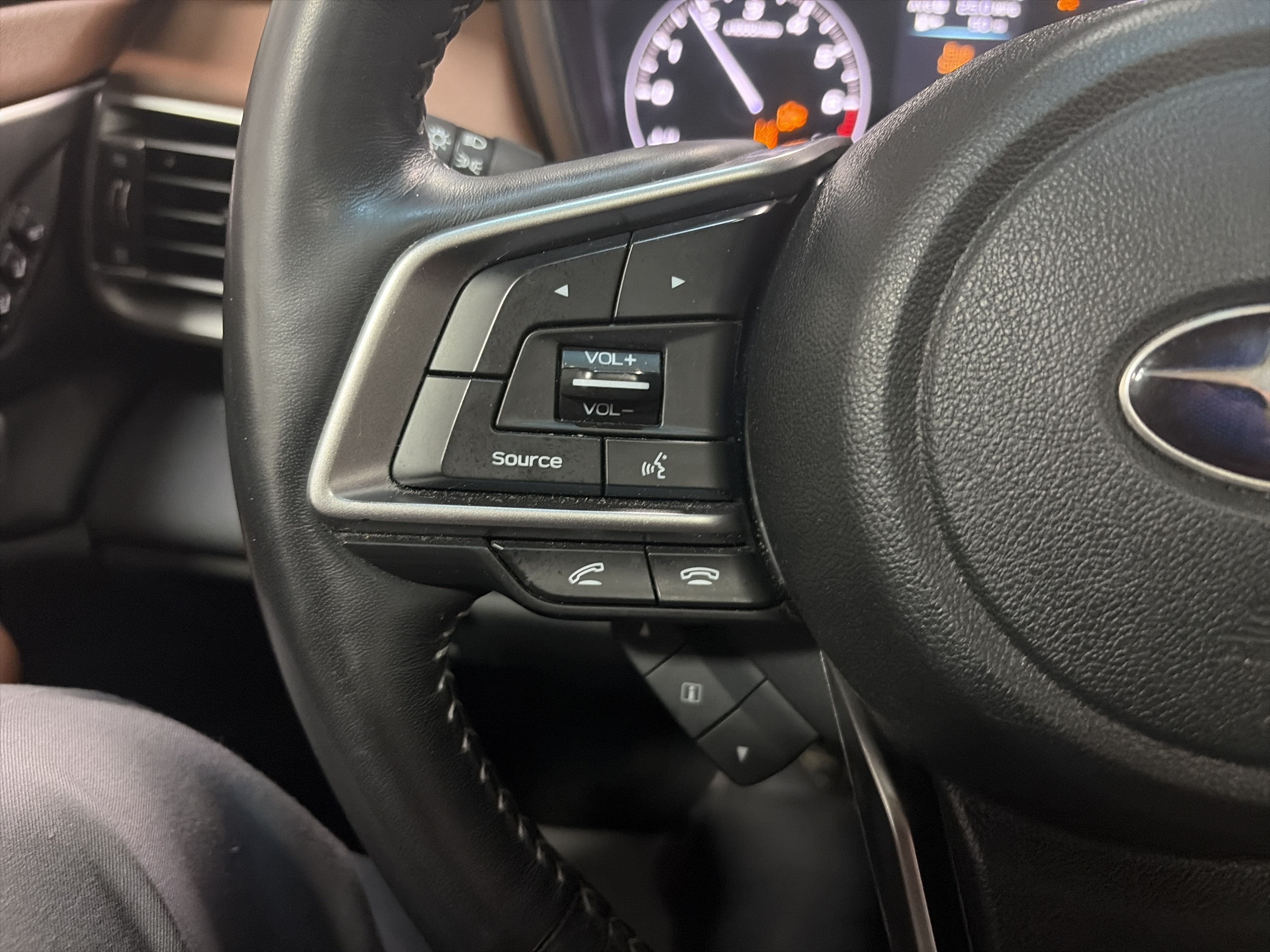 Used 2020 Subaru Outback Touring w/ Popular Package #2 AWD/4WD image 18