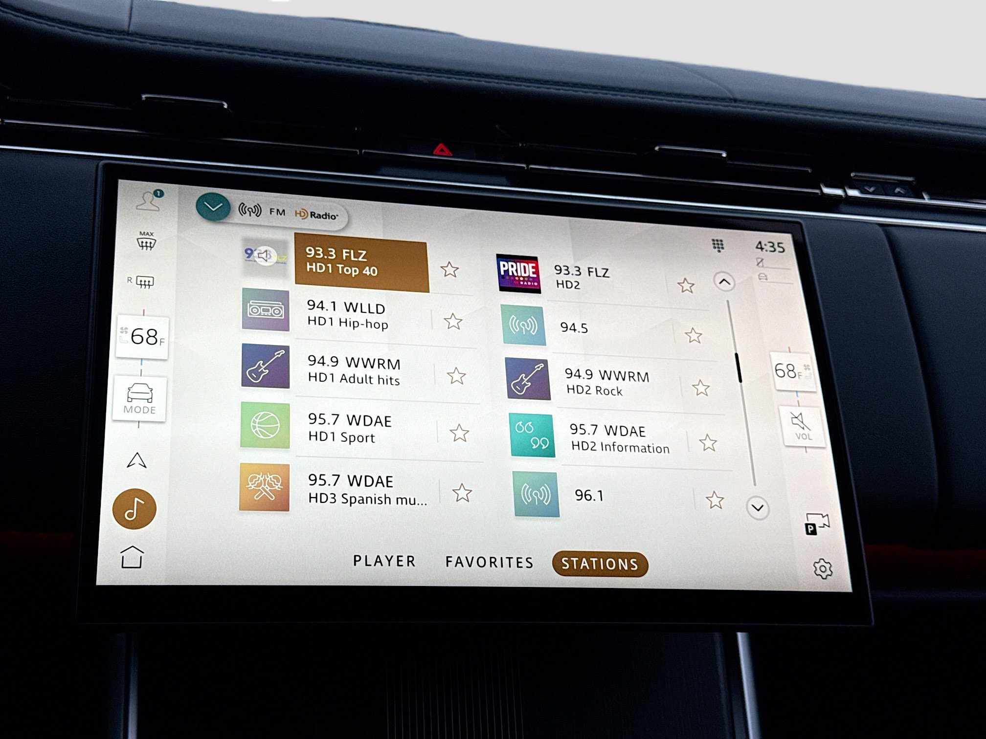 New 2026 Land Rover Range Rover Autobiography AWD/4WD image 31