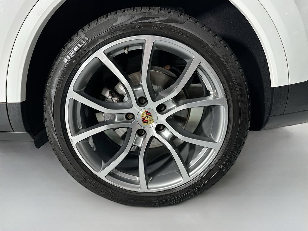 Used 2019 Porsche Cayenne AWD/4WD image 33