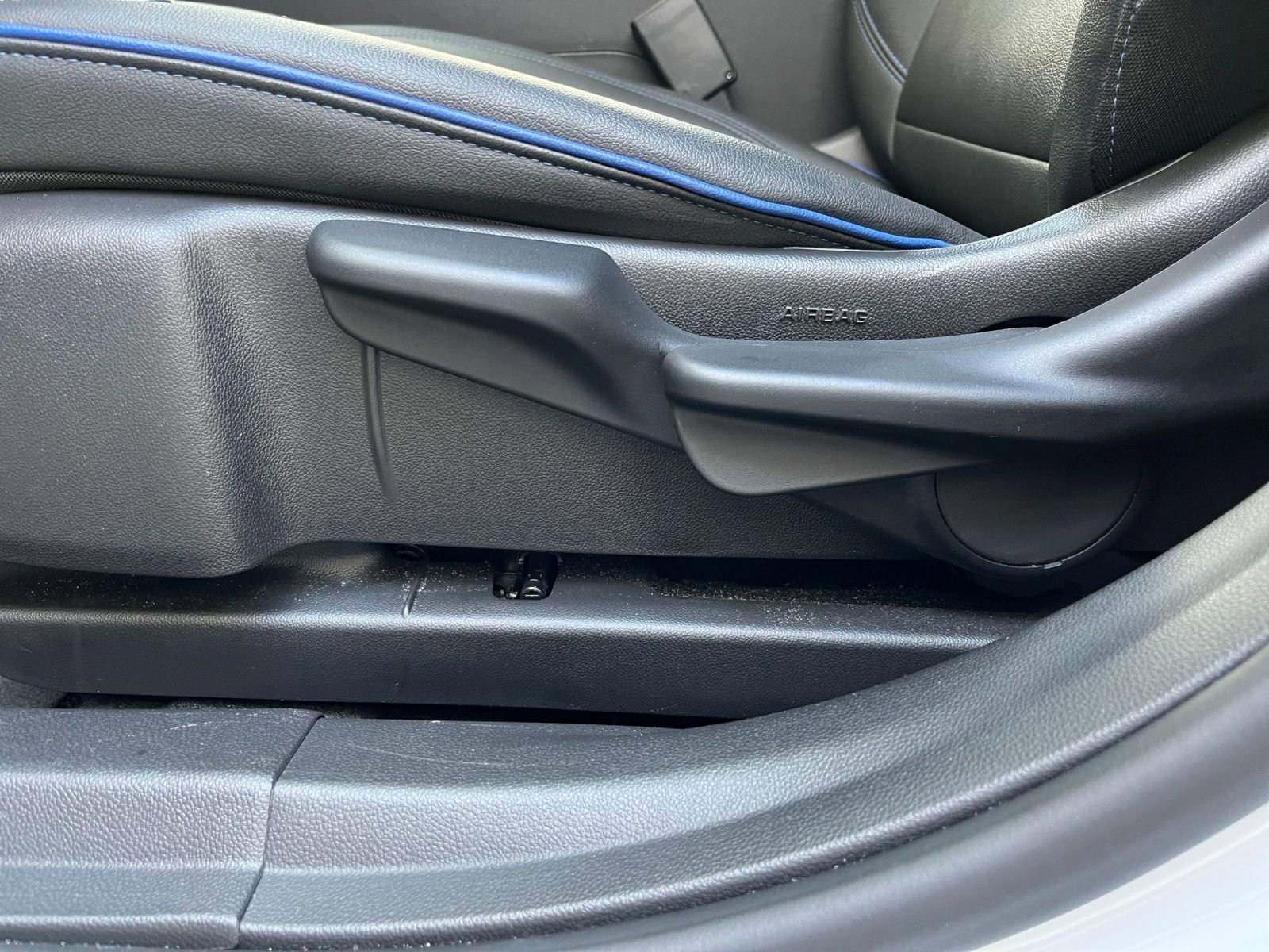 Used 2025 Buick Envista Sport Touring image 24