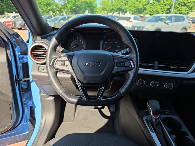 Used 2024 Chevrolet Trax RS FWD image 13