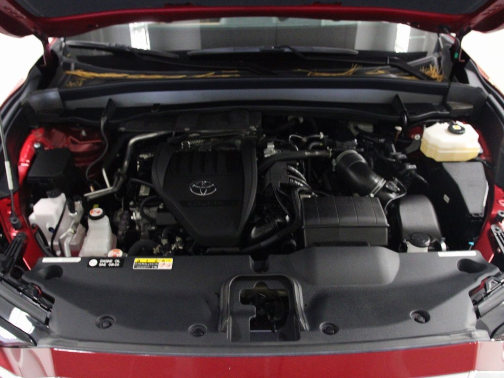 Used 2024 Toyota Grand Highlander AWD Hybrid image 12