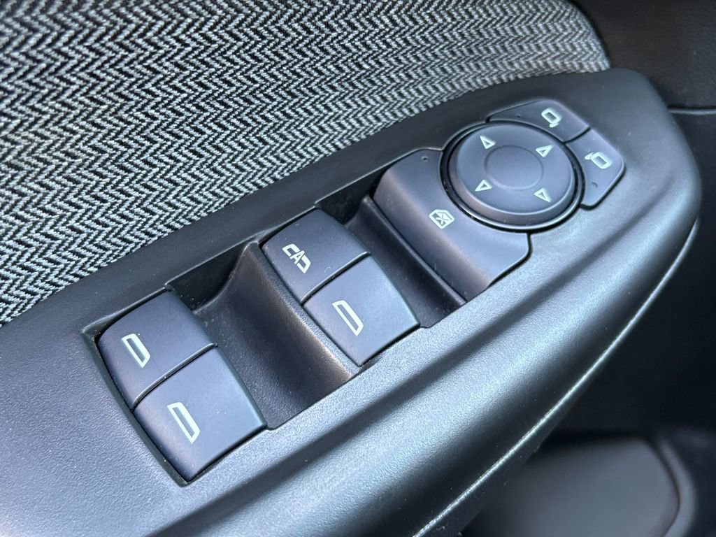Used 2023 Chevrolet TrailBlazer LT FWD image 11