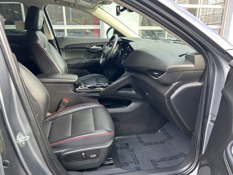 Used 2022 Buick Envision Essence w/ Technology Package I image 11