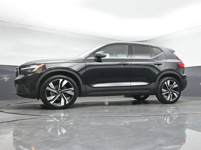 Used 2023 Volvo XC40 B5 Ultimate w/ Protection Package Premier AWD/4WD image 39