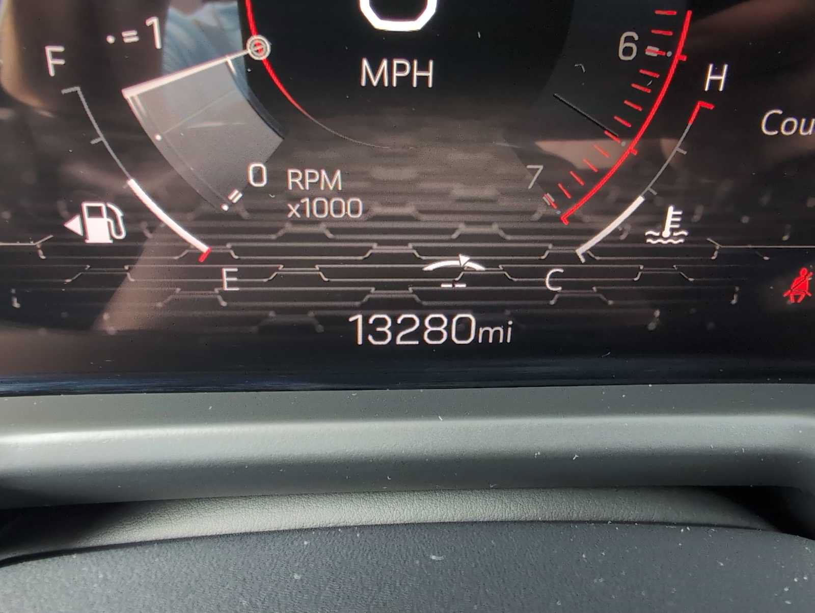 Used 2025 GMC Acadia Elevation FWD image 12
