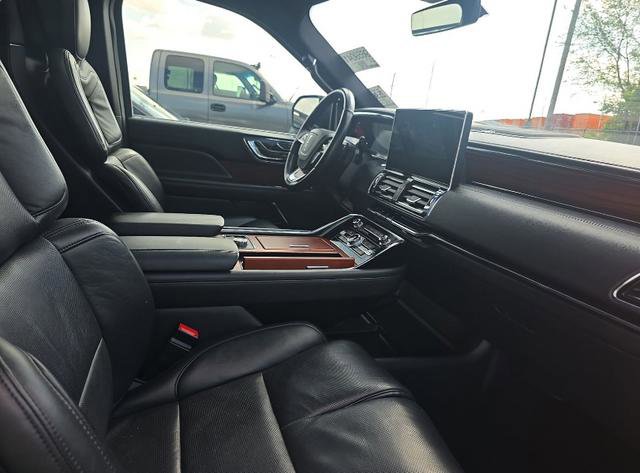 Used 2024 Lincoln Navigator L Reserve AWD/4WD image 10