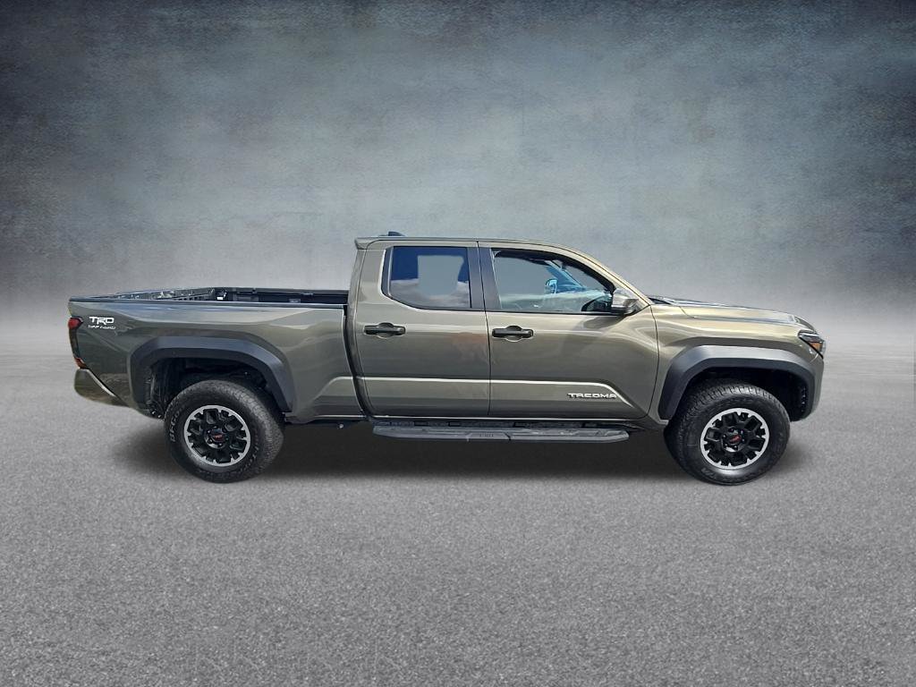 Used 2024 Toyota Tacoma TRD Off-Road w/ TRD Off Road Premium Package AWD/4WD image 11