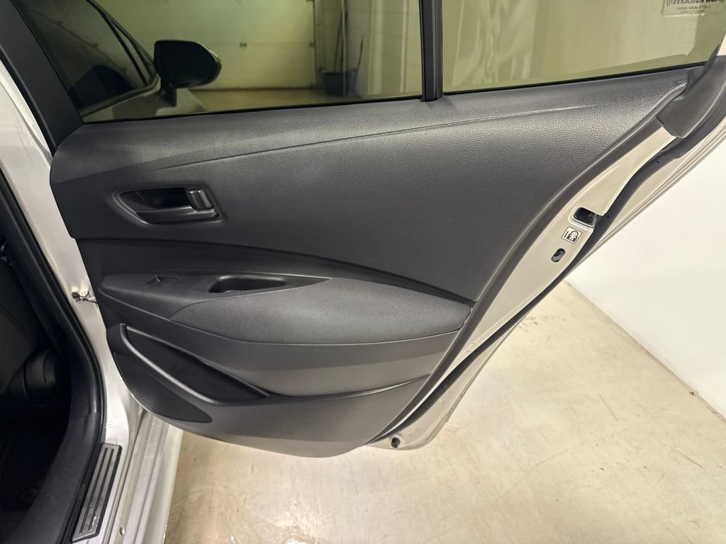 Used 2023 Toyota Corolla LE w/ LE Convenience Package FWD image 35