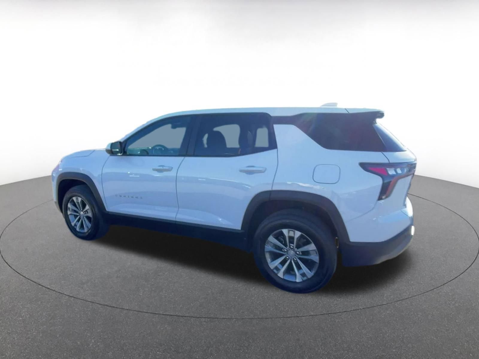 Used 2025 Chevrolet Equinox LT image 10