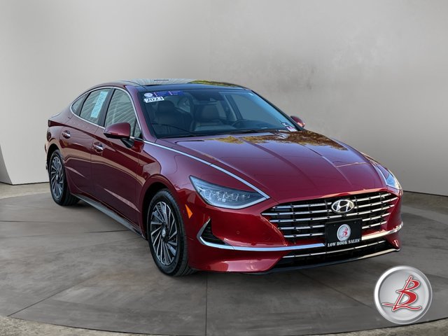 Used 2023 Hyundai Sonata Limited FWD image 1