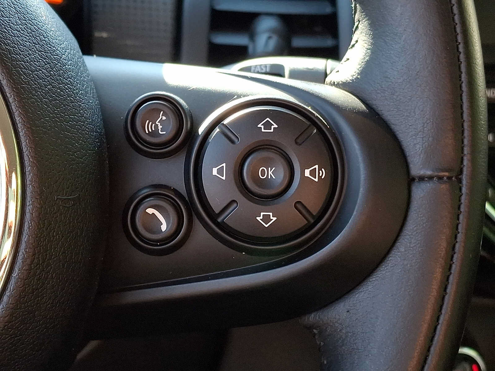 Used 2016 MINI Cooper 2-Door Hardtop FWD image 17