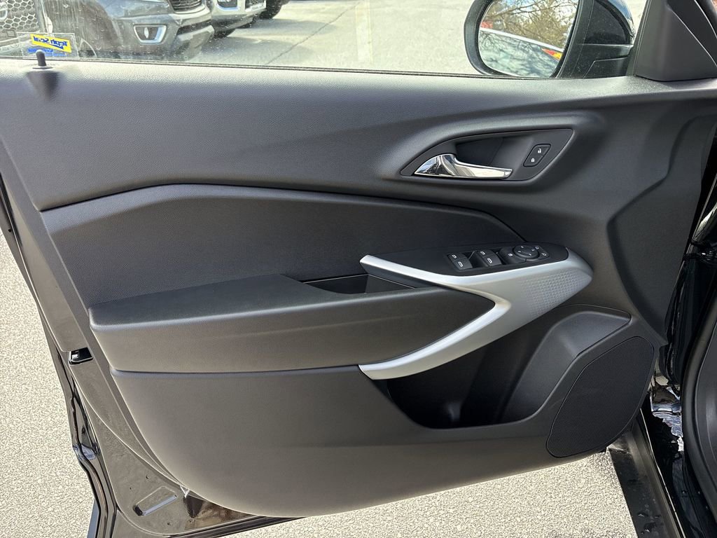 New 2026 Chevrolet Trax LS w/ LS Convenience Package image 21