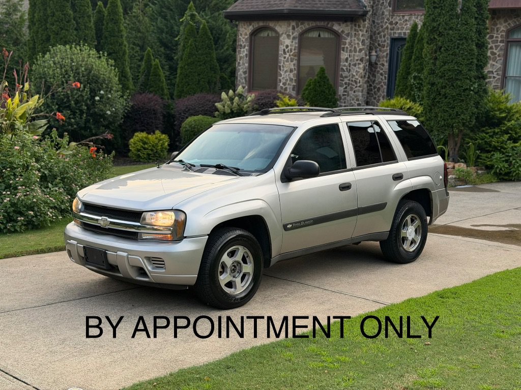 Used 2004 Chevrolet TrailBlazer LS w/ LS Preferred Equipment Group