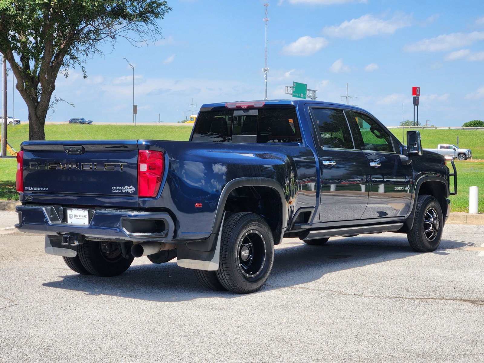 Used 2021 Chevrolet Silverado 3500 High Country AWD/4WD image 5