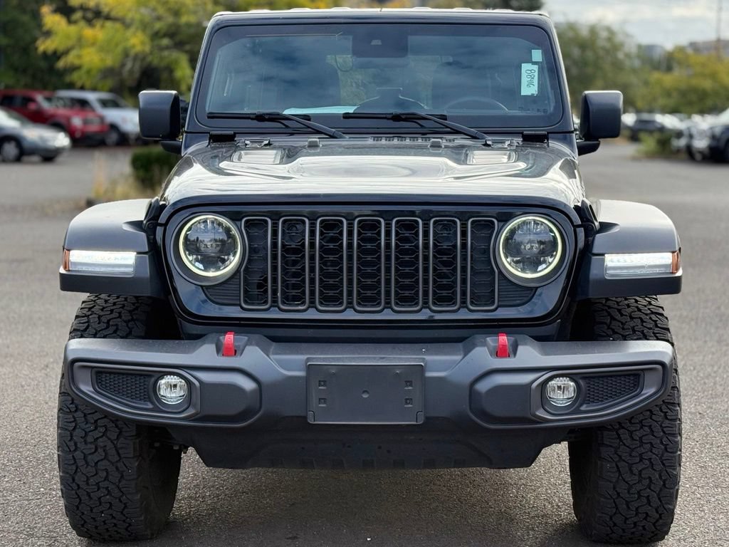 Used 2024 Jeep Wrangler Unlimited Rubicon w/ Convenience Group AWD/4WD image 8