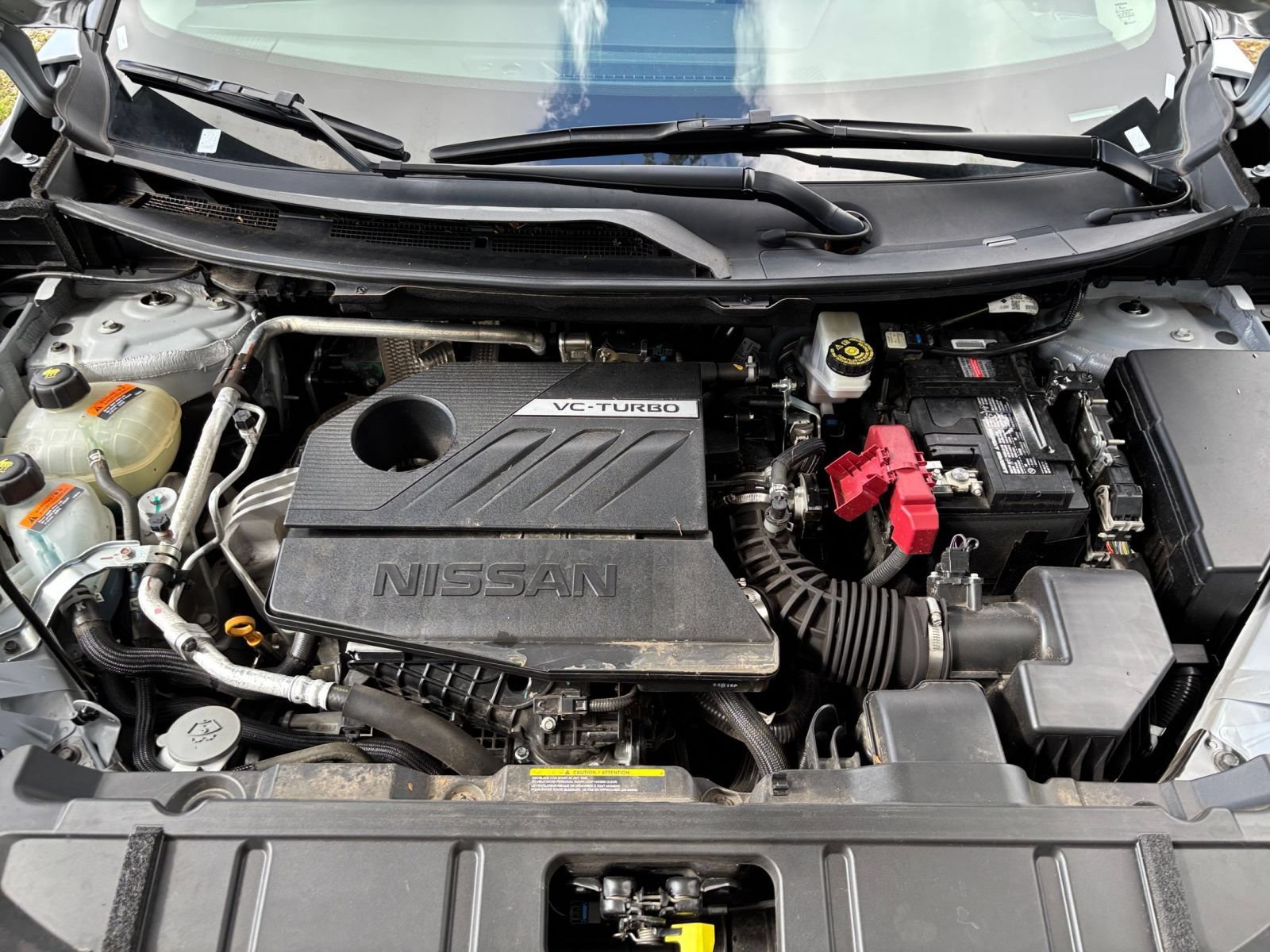 Used 2025 Nissan Rogue SV AWD/4WD image 32