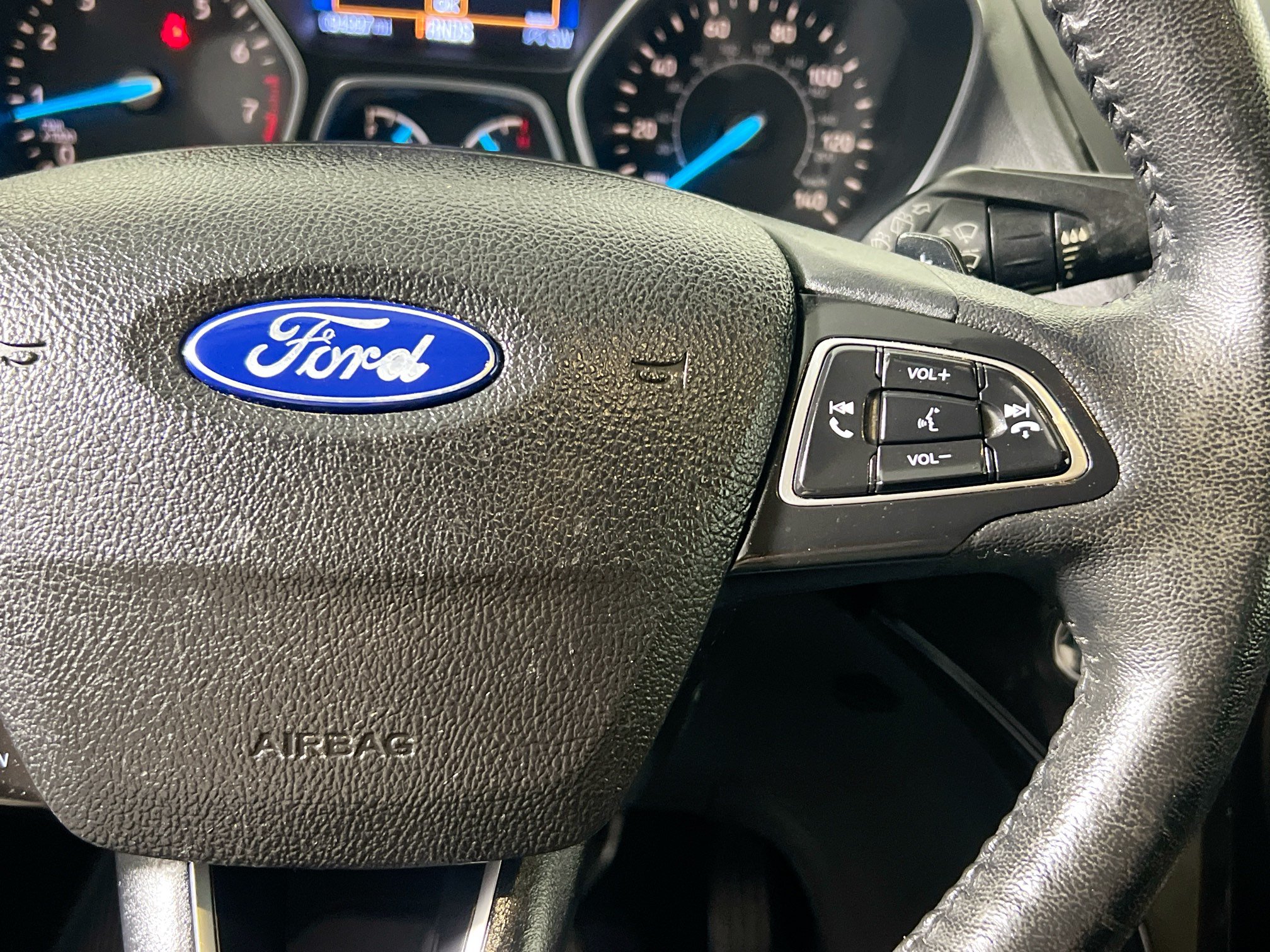 Used 2017 Ford Escape Titanium AWD/4WD image 19