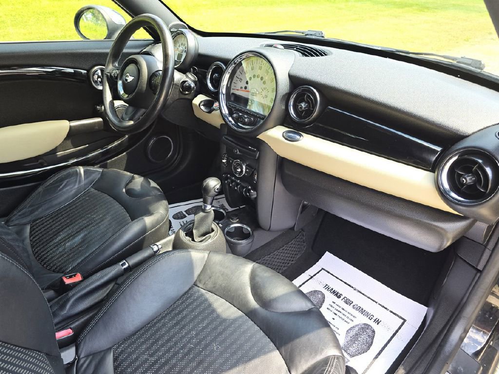 Used 2012 MINI Cooper Coupe image 15