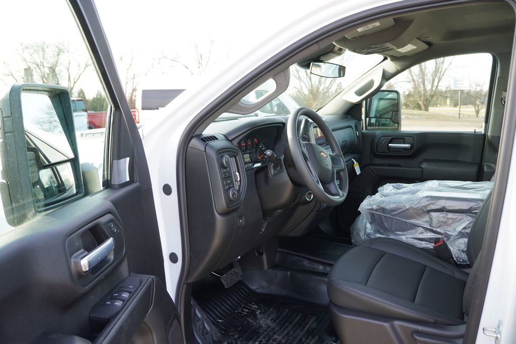 New 2026 Chevrolet Silverado 3500 W/T image 10