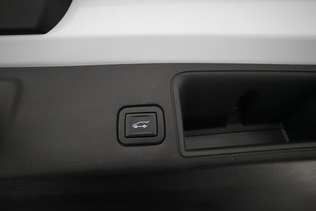 Used 2020 GMC Terrain SLT w/ Preferred Package FWD image 15