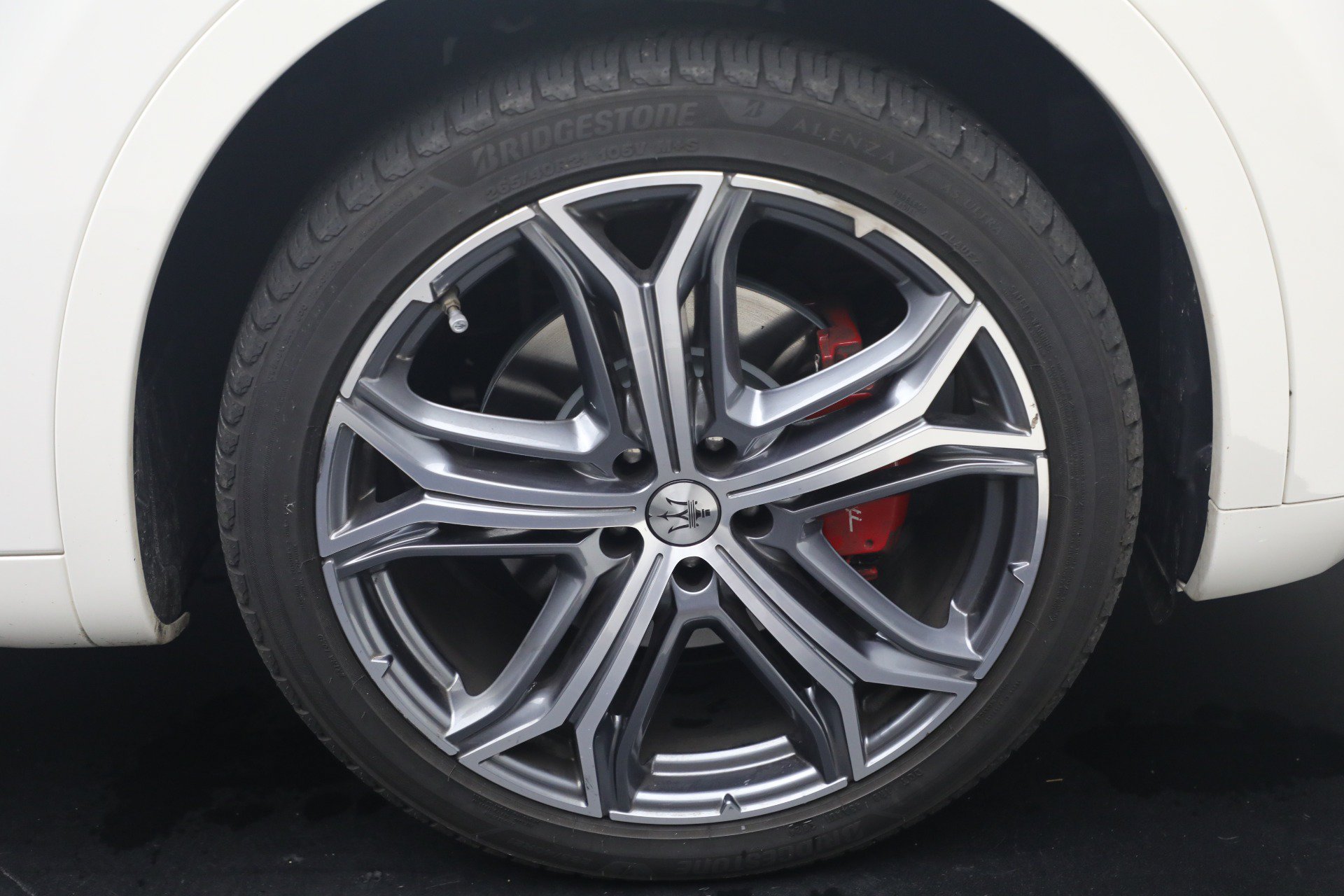 Certified 2023 Maserati Levante GT AWD/4WD image 24