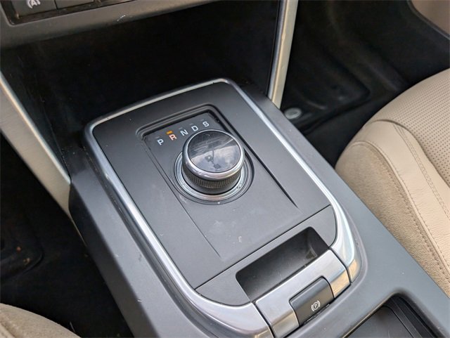 Used 2017 Land Rover Discovery Sport HSE image 29