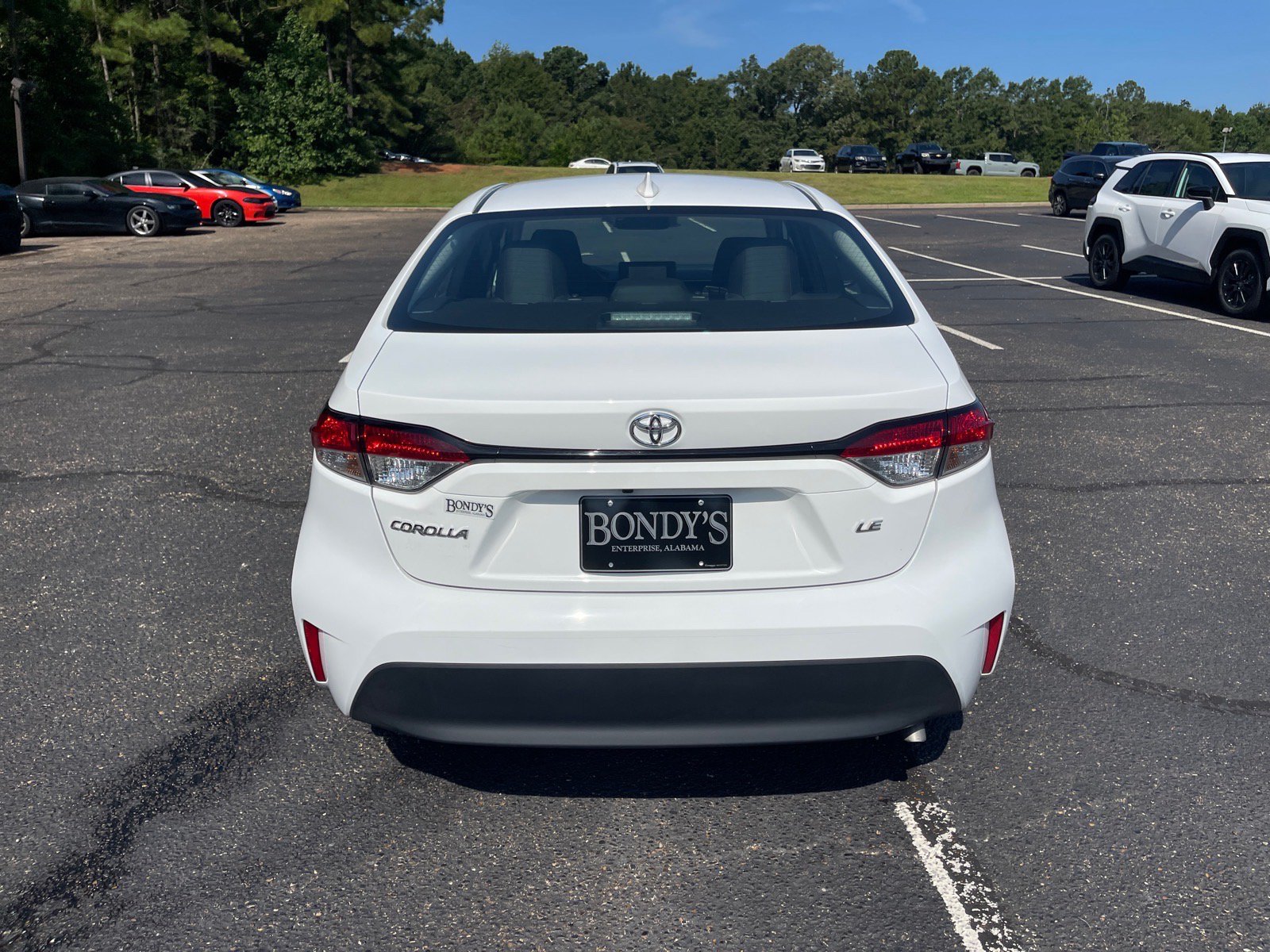 Used 2026 Toyota Corolla LE FWD image 15
