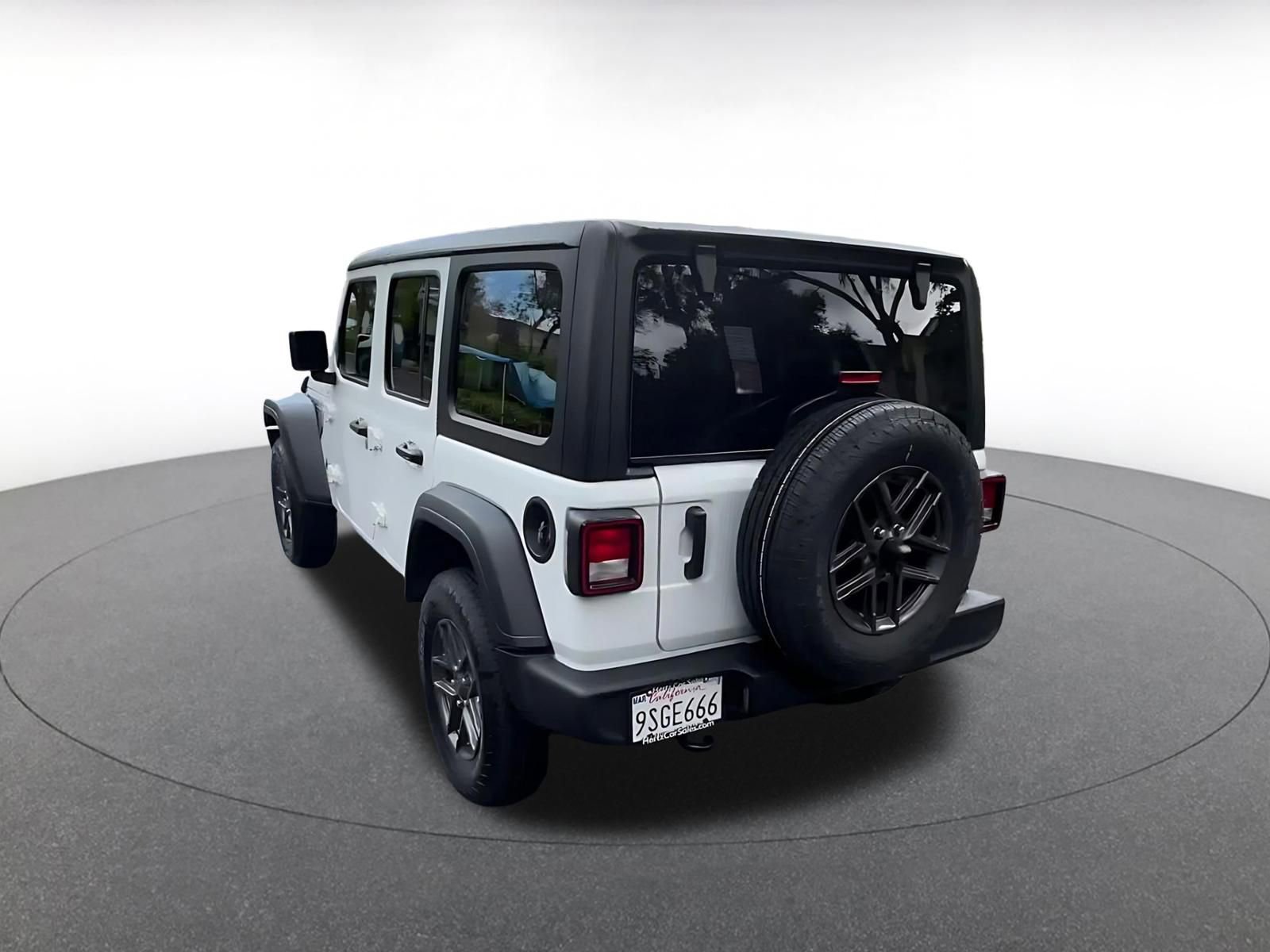 Used 2025 Jeep Wrangler Sport S image 11