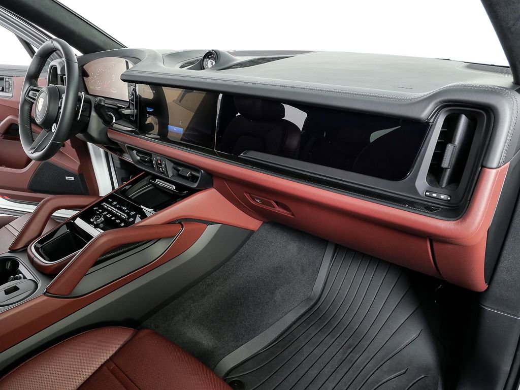 New 2026 Porsche Cayenne GTS image 26