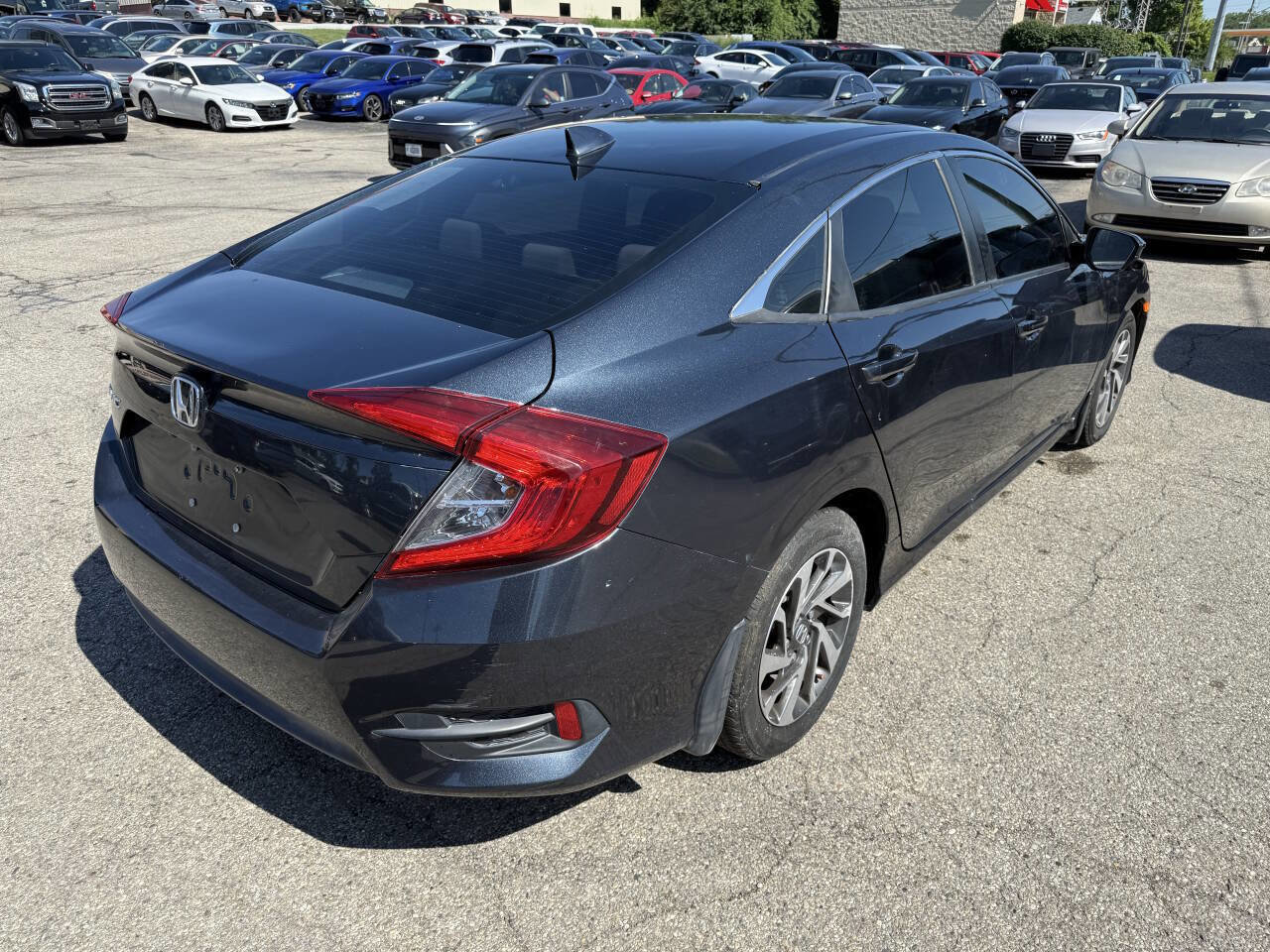 Used 2018 Honda Civic EX image 7