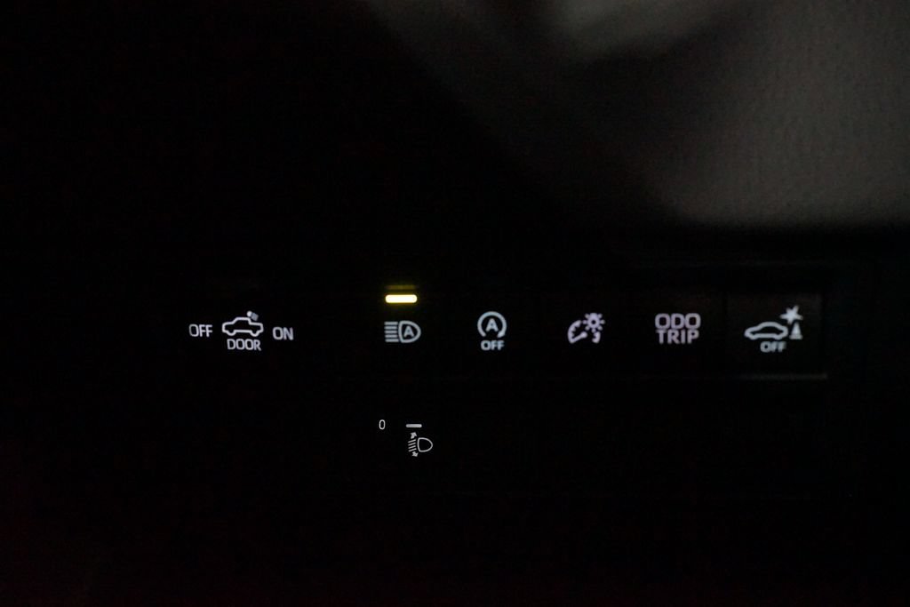New 2026 Toyota Tundra Limited AWD/4WD image 25