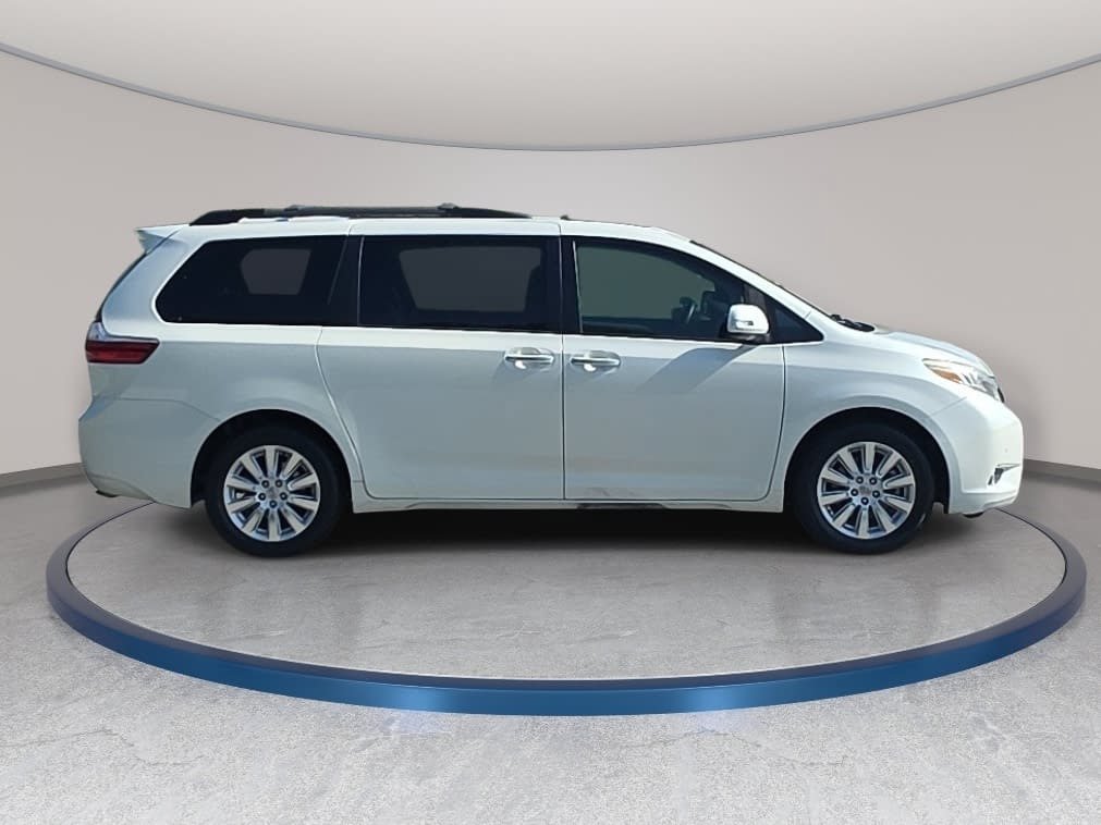 Used 2015 Toyota Sienna Limited Premium AWD/4WD image 4